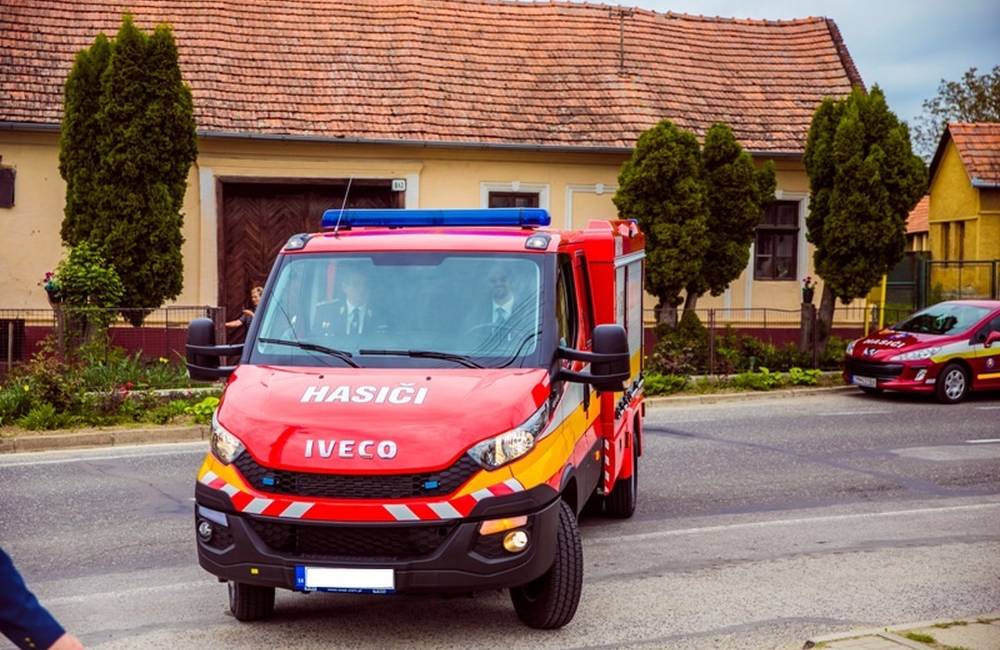 Foto: Minister vnútra rozdal cez víkend ďalších  18 hasičských vozidiel