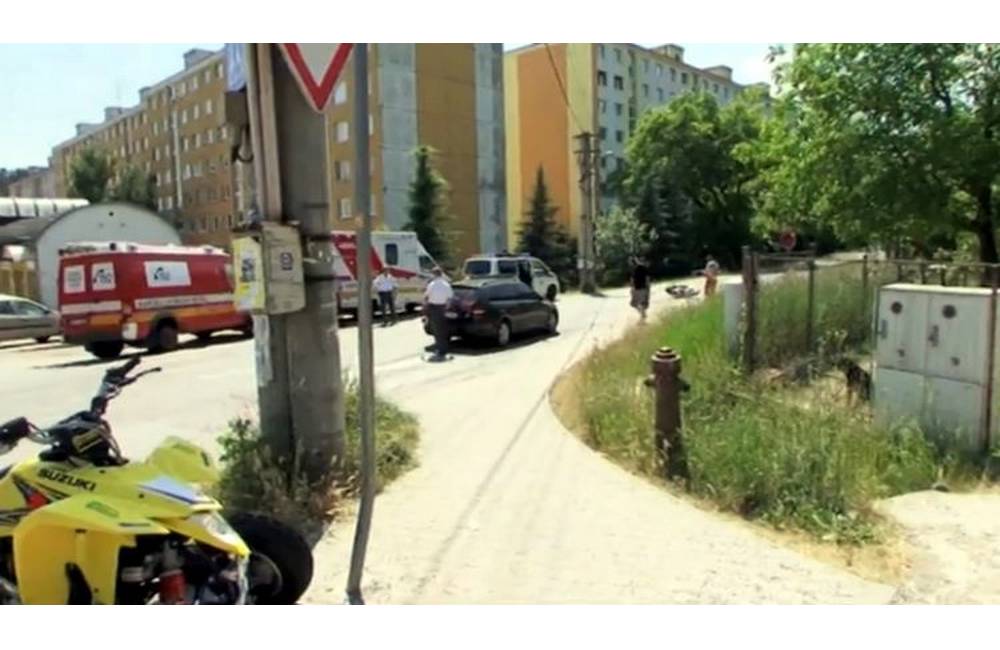Foto: 30-ročný vodič štvorkolky zrazil motorkára. Po nehode nafúkal takmer 3 promile