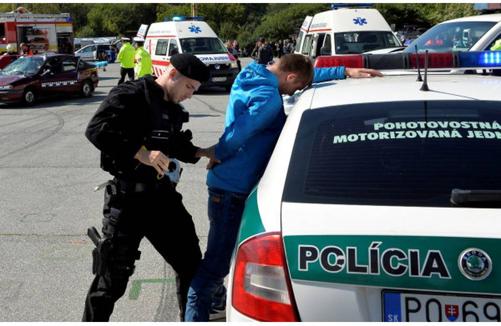 Foto: Zlodeji v minulom týždni ukradli 3 000 eur, holiaci strojček, alkohol či topánky