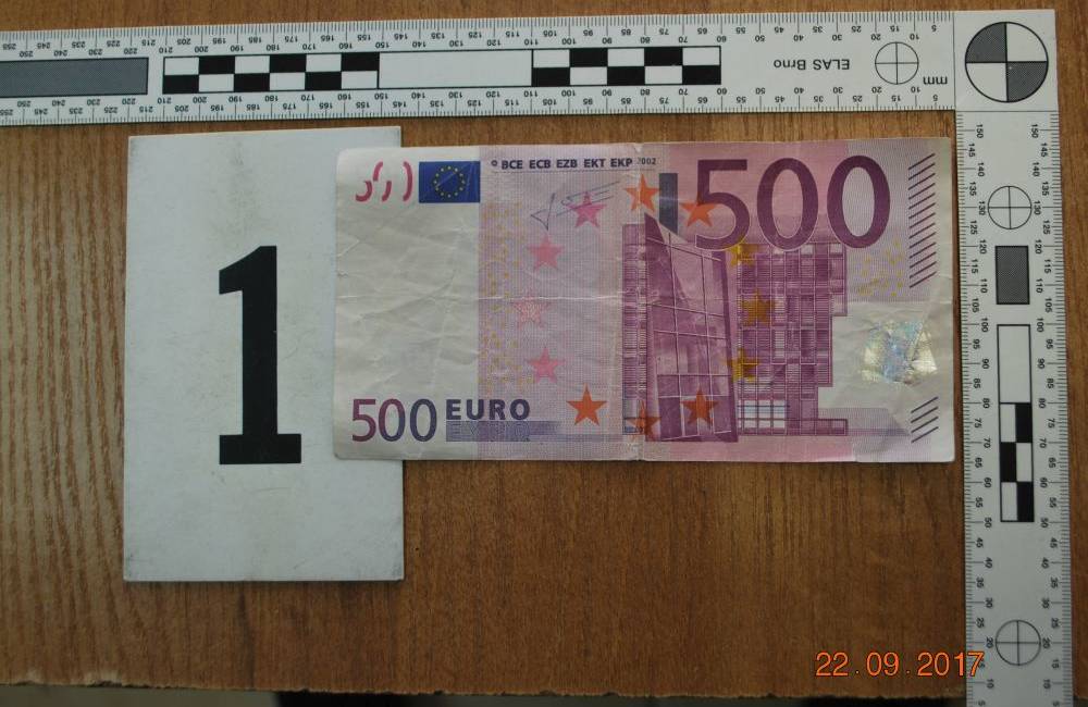 Dvaja muži zo Žiaru nad Hronom falšovali 500 eurové bankovky, hrozí im až 10 rokov