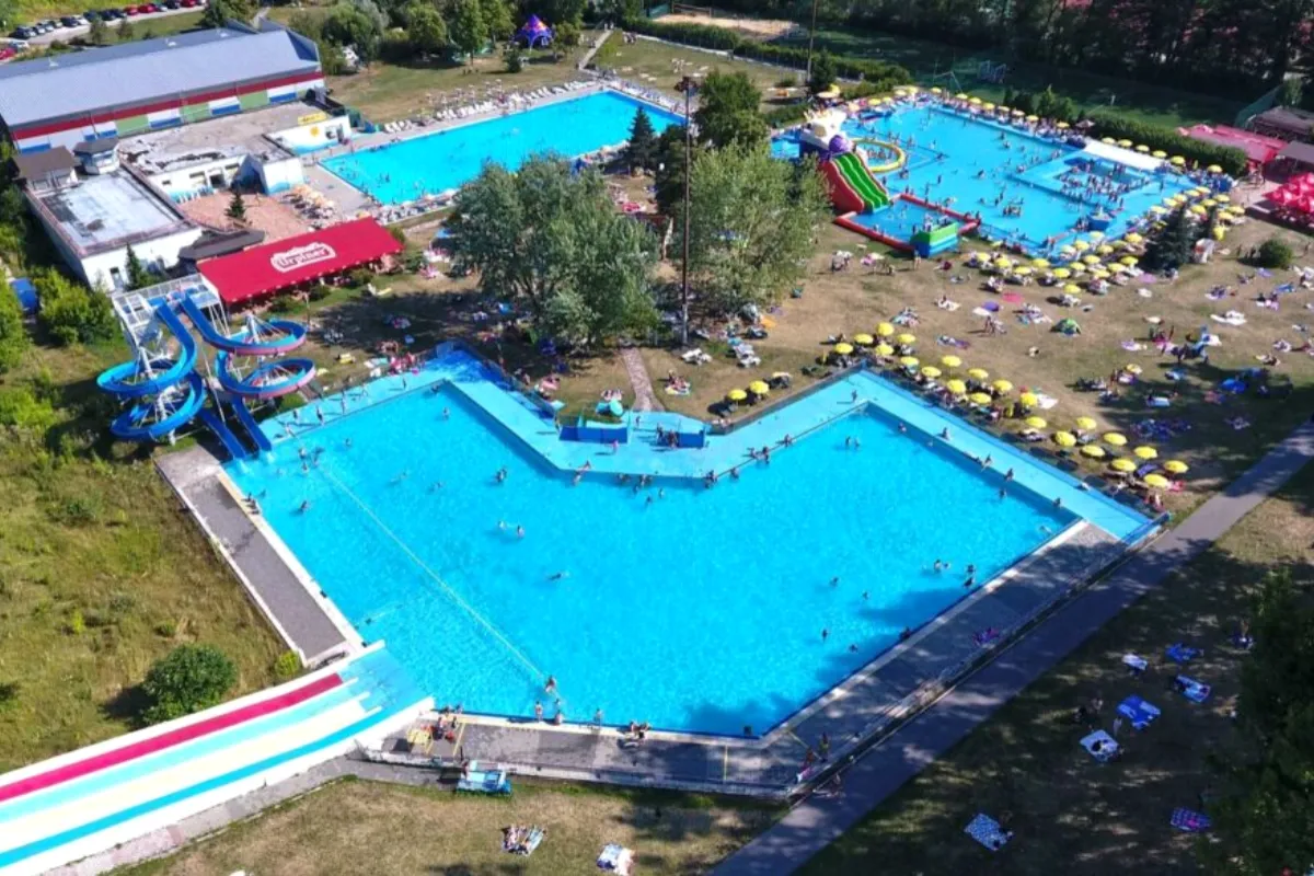 FOTO: Ako aktuálne vyzerá plážové kúpalisko v Bystrici? Miestni sú už roky nespokojní s tým, ako funguje aj vyzerá