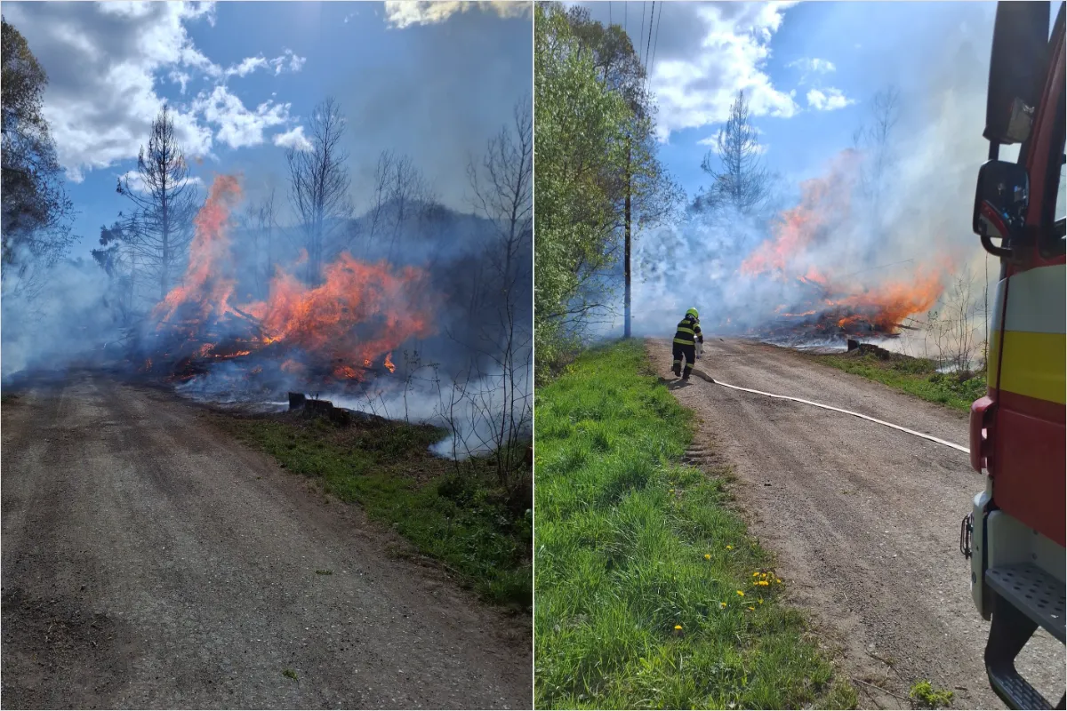 Pri Brezne vypukol rozsiahly požiar, plamene zasiahli skládku dreva aj elektrické vedenie