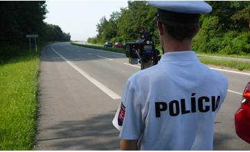 Od zajtra bude na cestách viac policajtov, v týchto okresoch prebehnú policajné kontroly