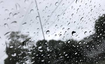 Zrážky prídu už zajtra, očakáva sa aj ochladenie