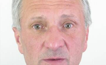 FOTO: Má prešedivené vlasy a jazvu nad lakťom. Polícia pátra po 53-ročnom Petrovi zo Žarnovice