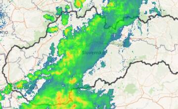 Meteorológovia vydali výstrahy pred búrkami. Platia najmä pre Banskú Bystricu a okolie