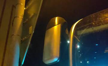 VIDEO: Problémová dopravná značka v Banskej Bystrici? Vodič autobusu sa sťažuje, že mu prekáža v jazde