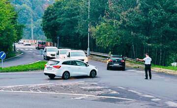 V Banskej Bystrici sa kvôli zrútenému mostu zhustila dopravná špička. Ráno a poobede očakávajte zdržania