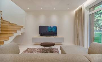 Obývačka v malom byte? Takto bude na pohľad väčšia