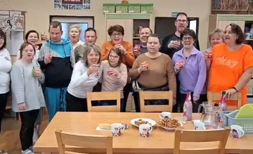 VIDEO: Aj jedna šálka kávy môže znamenať nový začiatok. V Banskej Štiavnici otvoria inkluzívnu kaviareň