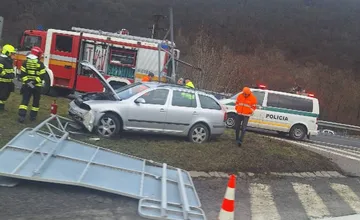 Dopravná nehoda na R1 za Zvolenom: Premávka je čiastočne obmedzená 