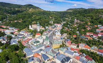 Obyvateľov  Banskej Štiavnice hnevá navyšovanie cien za parkovanie, centrum je po novom spoplatnené nepretržite