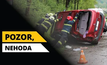 Na zjazde R2 v smere zo Zvolena došlo k havárii, pri ktorej sa prevrátilo vozidlo