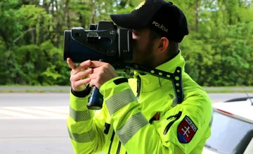 Cestní piráti budú pod drobnohľadom, v samosprávach pribudnú radary, nové právomoci bude mať aj mestská polícia