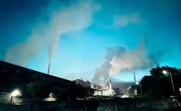 Zvolenčanka tvrdí, že na parapete má opäť popolček a ako dôkaz natočila nočné komíny, o čo v skutočnosti ide?