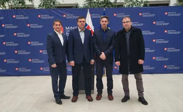 FOTO: Spaľovňa pri Dudinciach je bližšie k rozhodnutiu, odborný posudok ju odporúča, samosprávy ani miestni nesúhlasia