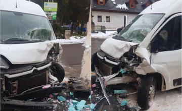Vodič s dvomi promile narazil do bytovky v obci pri Žiari nad Hronom, museli ho ošetriť v nemocnici