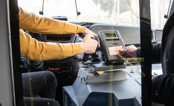 Lučenčanka hľadá vodiča autobusu a posiela mu takýto odkaz, akým gestom ju dokázal prekvapiť?