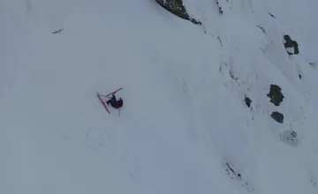 FOTO: Lyžiarku pod Chopkom strhla lavína, do nemocnice ju transportoval vrtuľník z Banskej Bystrice