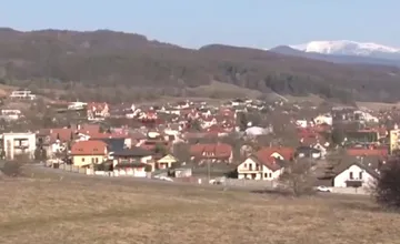 Obyvatelia mestskej časti Banskej Bystrice sa po vyše 10 rokoch naliehania dočkajú protihlukovej steny pri R1