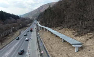 FOTO: V Brezne vzniká jedinečný projekt, po jeho dokončení pôjde o najdlhšiu nadzemnú cyklolávku na Slovensku
