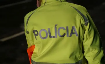 Základná škola s 800 žiakmi vo Zvolene dostala výhražný mail, páchateľ písal o vystrieľaní detí