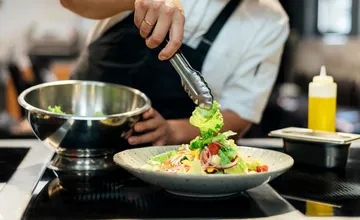 VIDEO: Reštaurácia z Banskobystrického kraja zahviezdila v rebríčeku prestížnych Falstaff AWARDS, tušíte, o koho ide?