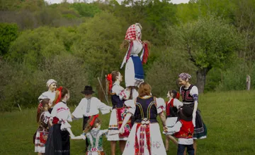 V Bystrici budú už o pár hodín vítať príchod jari vynášaním Moreny, mestom pôjde sprievod, pozrite si program