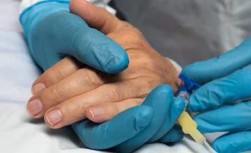 Rodina z Lučenca prežila v ťažkej chvíli niečo, na čo nezabudne. Vnučka po kolapse dedka venuje silné slová zdravotníkom