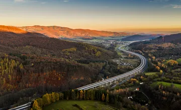 FOTO: Stavba roka 2025 pozná svojich víťazov, medzi favoritmi vynikol aj megaprojekt R2 Kriváň – Mýtna