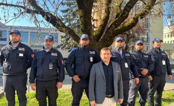 Známy riaditeľ základnej školy vo Zvolene vzdal hold týmto mužom a otcom, denne pomáhajú deťom aj komunite