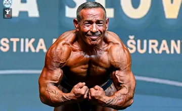 FOTO: Kulturista Cibuľa sa opäť postavil na pódium. V Šuranoch ukázal brutálnu formu, hoci ešte nedávno bol bez domova