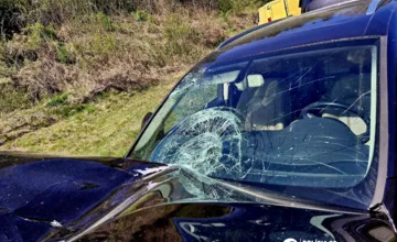 Smrteľná nehoda neďaleko Banskej Štiavnice: Cyklista sa zrazil s policajtkou v aute, na mieste zomrel