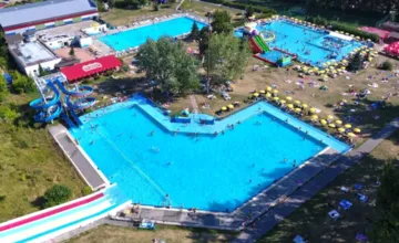 FOTO: Ako aktuálne vyzerá plážové kúpalisko v Bystrici? Miestni sú už roky nespokojní s tým, ako funguje aj vyzerá