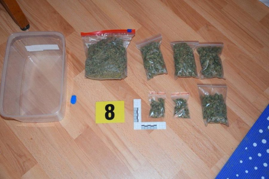 Zadržali troch páchateľov, ktorí ukradli 54 tisíc eur, všetci majú kriminálnu minulosť, foto 5