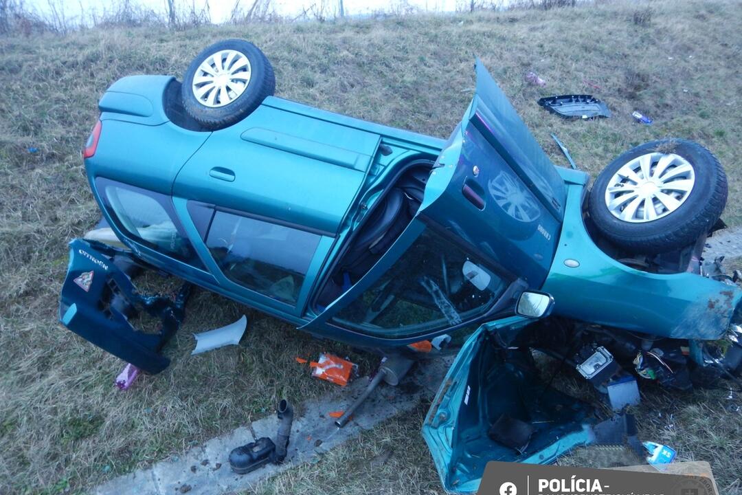 FOTO: Nehoda pri Sielnici, foto 2