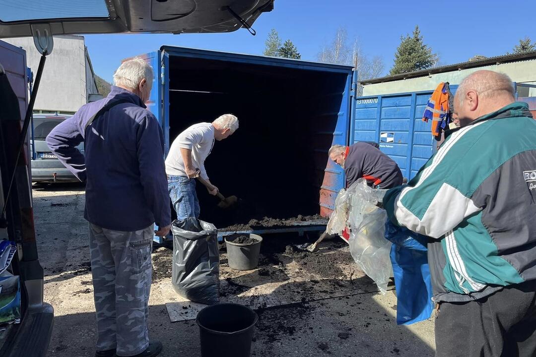 FOTO: Bezplatný kompost v Banskej Bystrici, foto 2