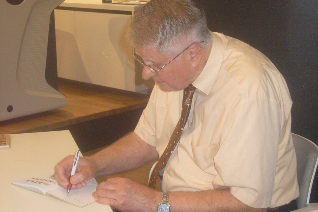 FOTO: Krst Bilyho novej knihy Maximinimá, foto 4