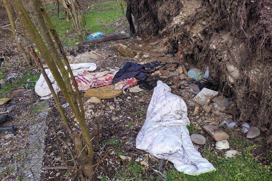 FOTO: Zvolen bojuje s čiernymi skládkami, foto 1