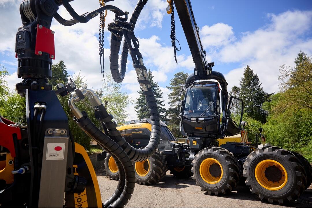 FOTO: Študenti lesníckej školy v Banskej Štiavnici dostali novú techniku, foto 8