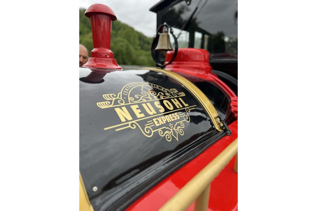 FOTO: Do ulíc v Banskej Bystrici sa vráti obľúbený turistický vláčik, foto 2