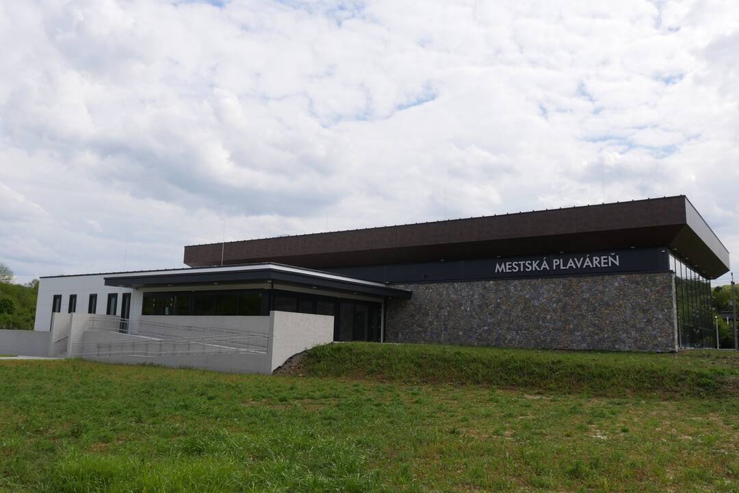 FOTO: Takto vyzerá nová mestská plaváreň v Lučenci, foto 7
