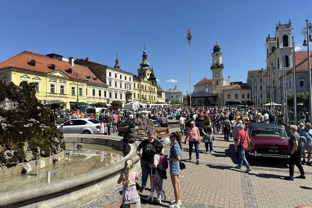 FOTO: Námestie SNP zaplavil dav ľudí. Banskobystričania si užívali bohatý program, foto 14