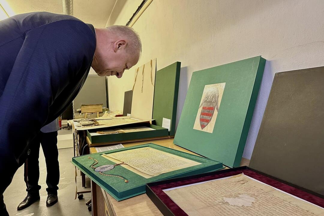 FOTO: Poklady banskobystrického archívu sprístupnili verejnosti, foto 7