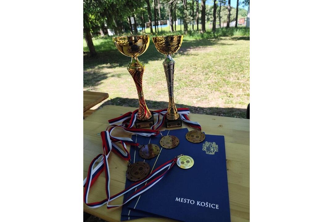 FOTO: Banskobystrická mestská polícia sa pýši úspechmi. Bodovali na streleckej súťaži, foto 5