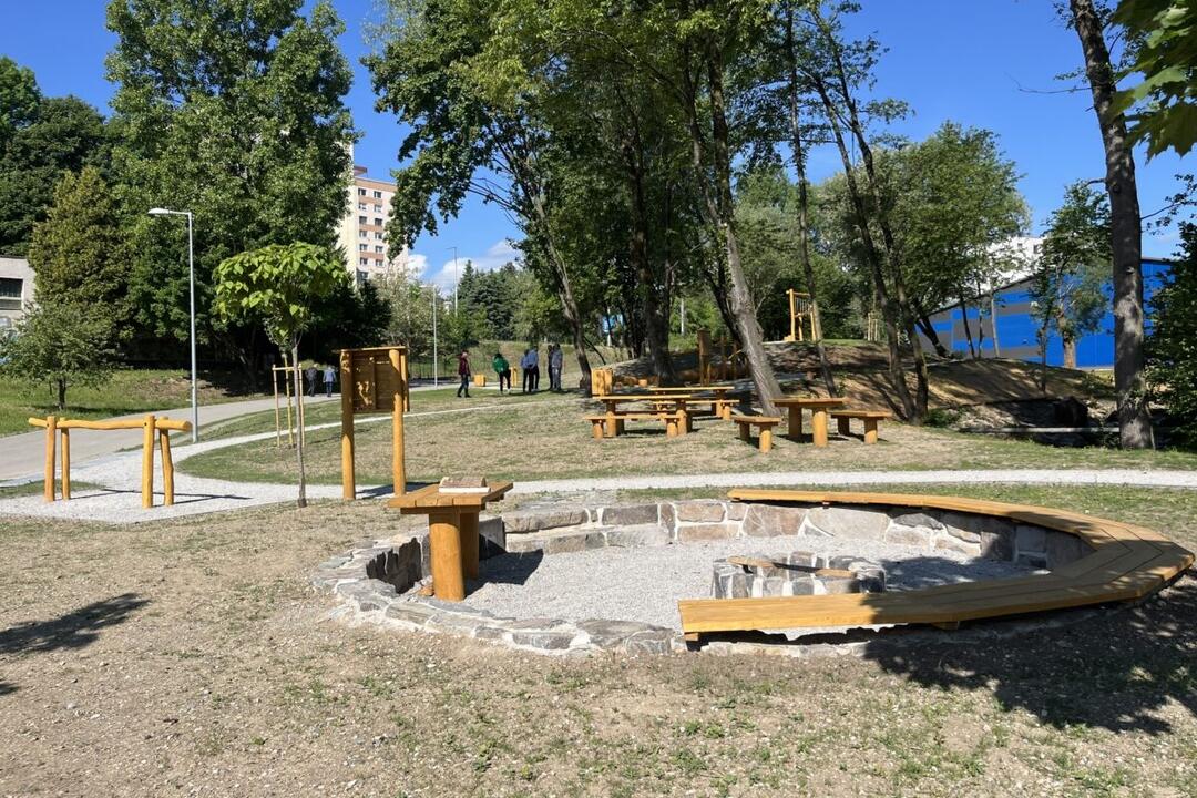 FOTO: Nová oddychová zóna v Banskej Bystrici je hotová. Čo nájdete v Tajovke? , foto 4