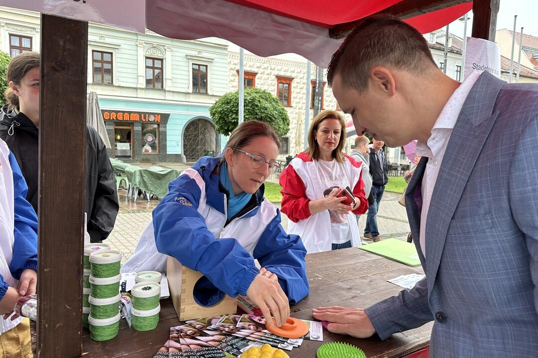 FOTO: Pod jednou strechou. Podujatie, ktoré zabáva aj pomáha, foto 4