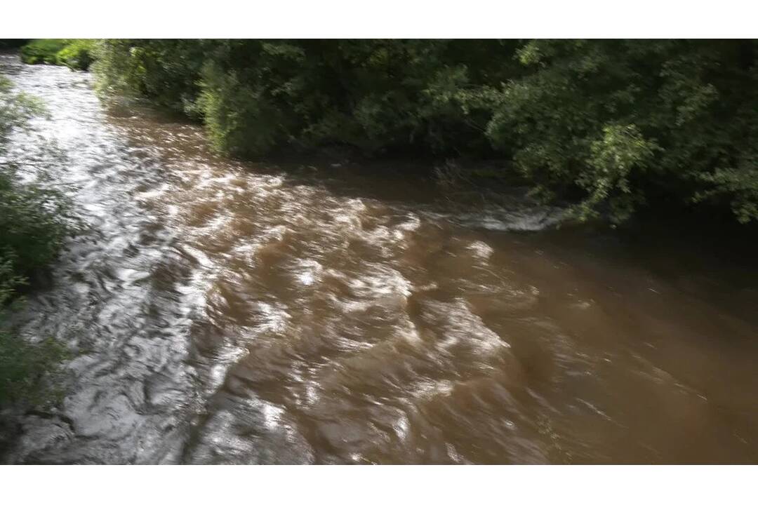 FOTO: Malé dievčatko sa utopilo pri obci Pohorelá, foto 4