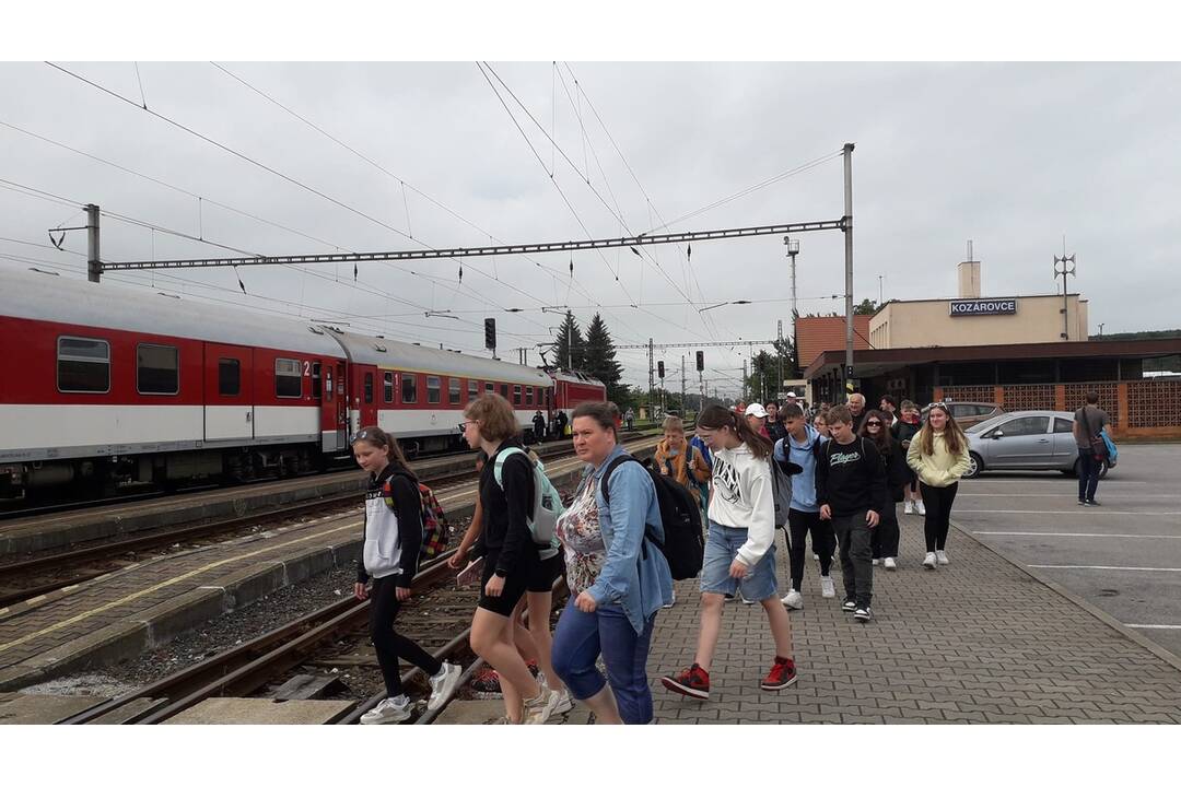 FOTO: Presuny cestujúcich na náhradné spoje, foto 1