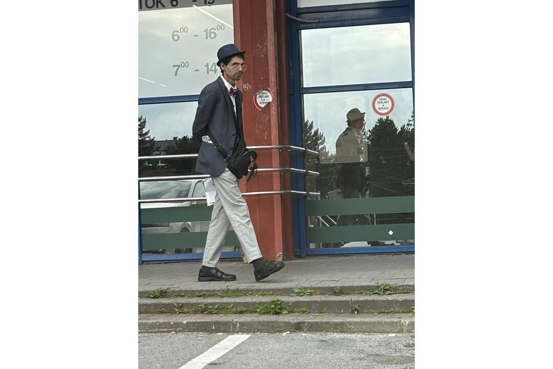 FOTO: Mladík, ktorého pozná takmer celá Bystrica, foto 1